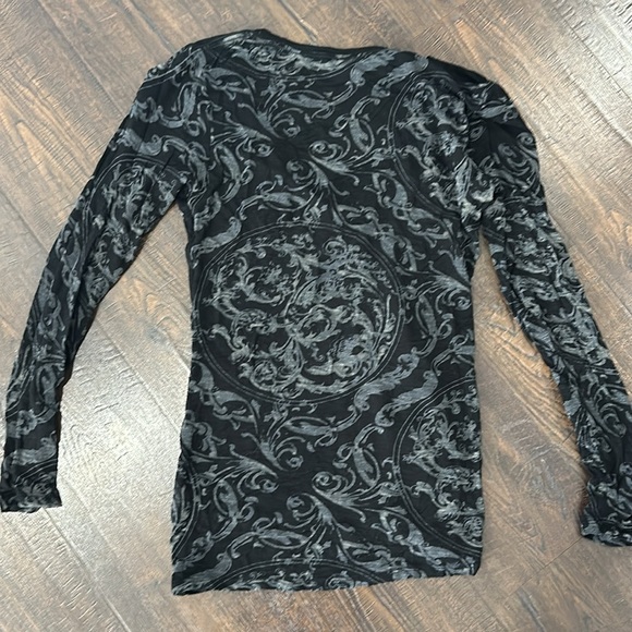 Rock & Republic studded graphic shirt size xs worn once! - Picture 5 of 5